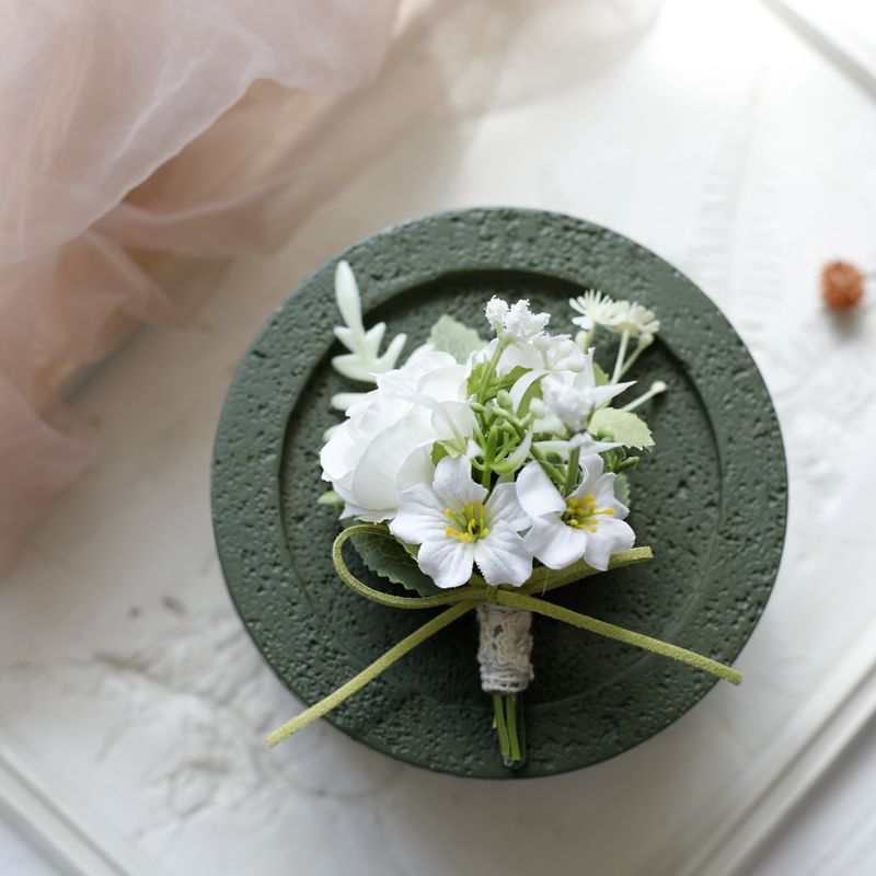 White Rose Corsage, Artificial Flower Corsage, Wedding Ceremony, Anniversary Ball, Formal Dinner Corsage